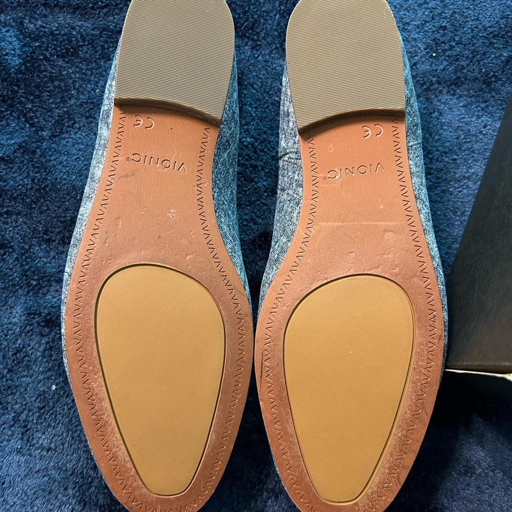 Vionic Women’s Willa Denim Loafers size 7 - Picture 4 of 5